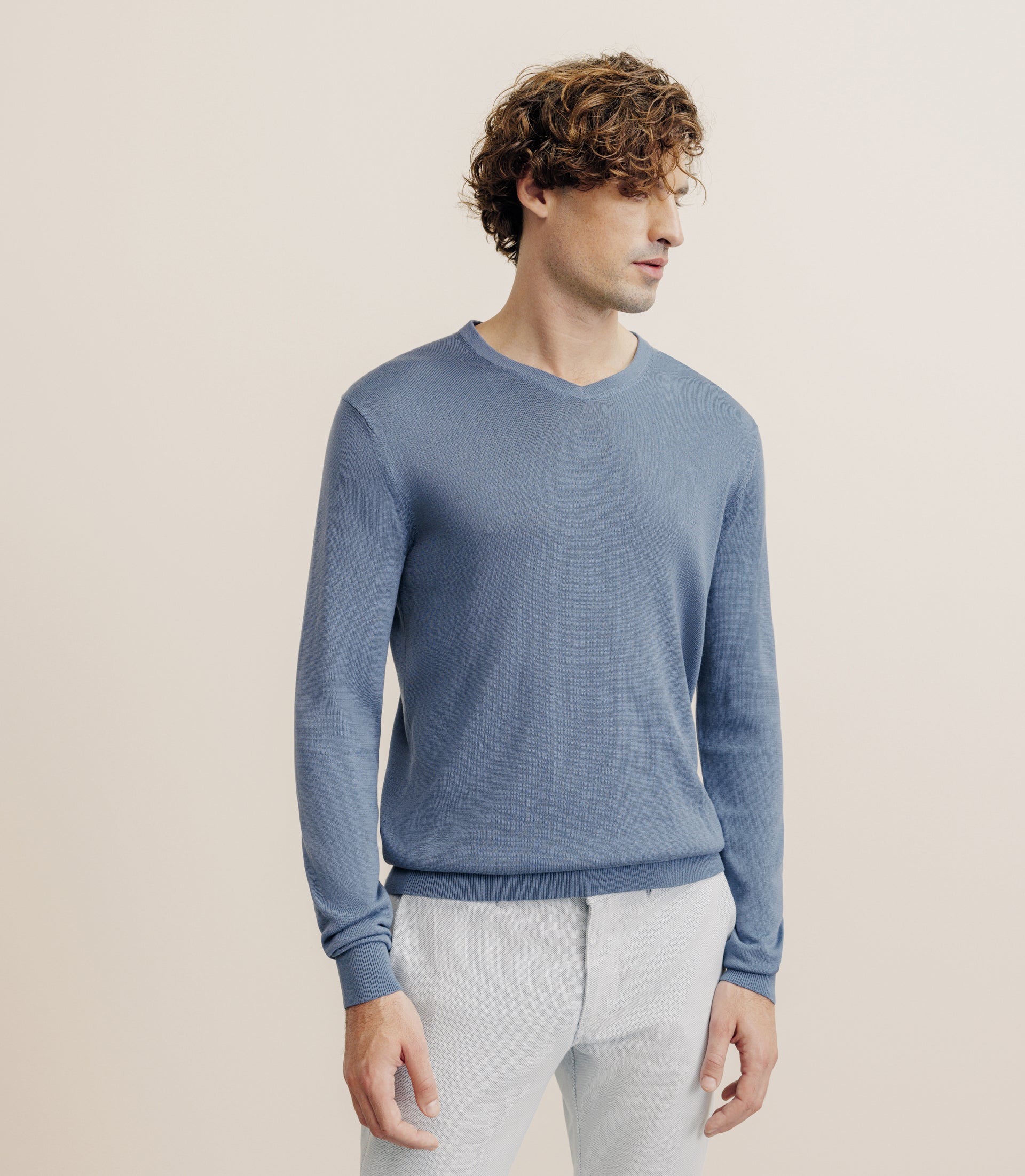 Pull col V manches longues bleu gris