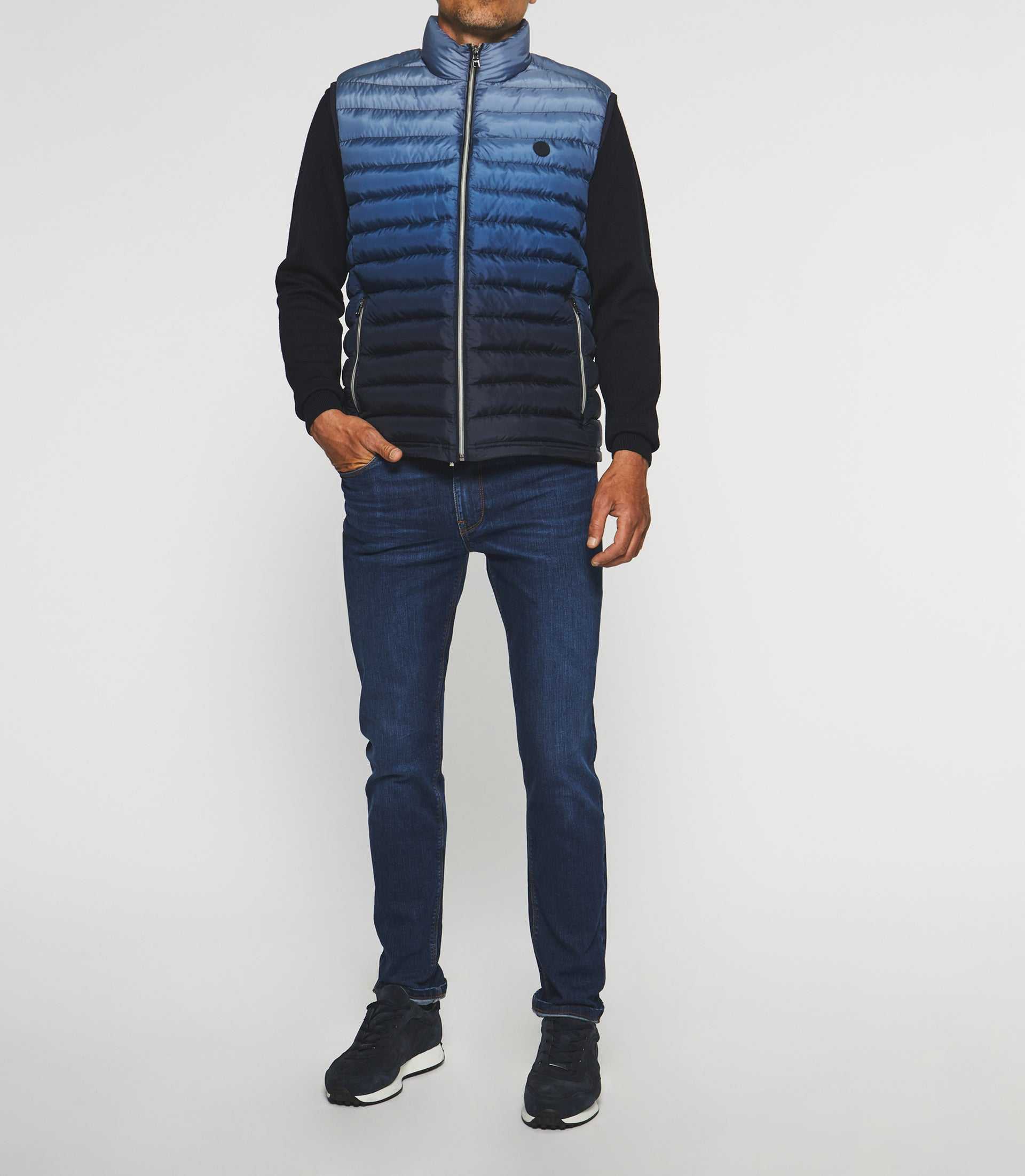 Sleeveless quilted down jacket with navy gradient MIO