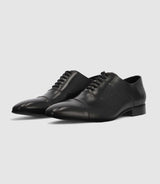 Richelieu shoes in black leather