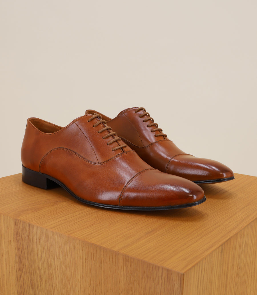 Chaussures en cuir marron