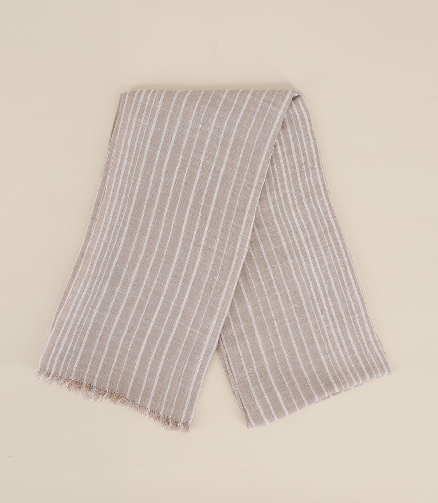 Insigo beige scarf with contrasting stripes