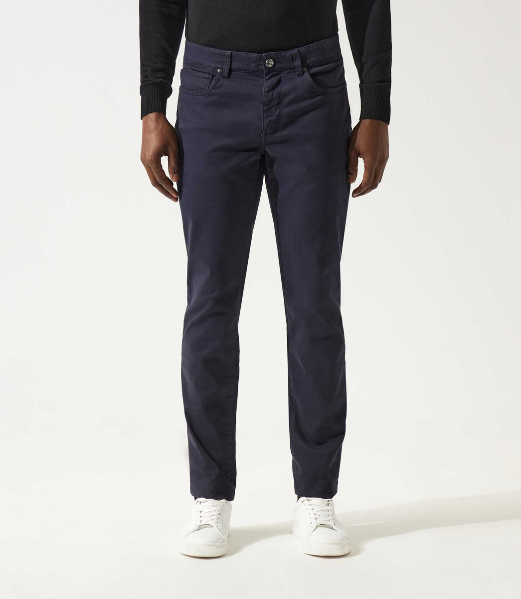 Plain navy chino