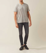 Roger" light grey linen t-shirt with tunisian collar