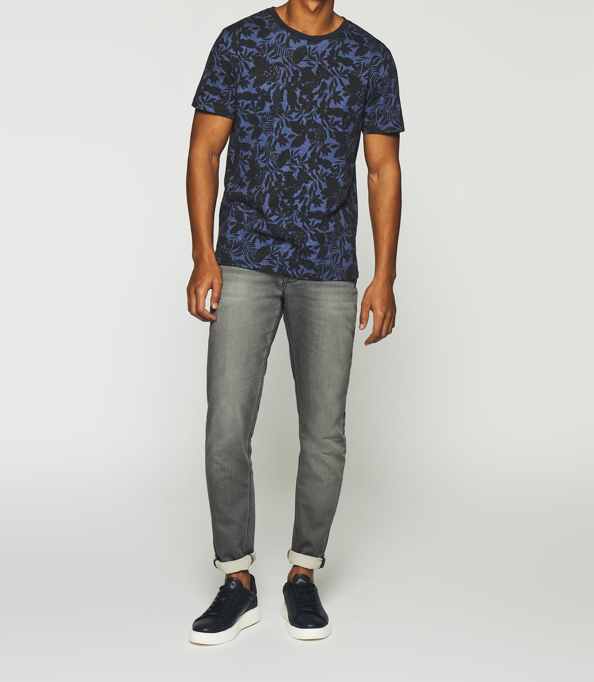 GUSTIN navy print short sleeve t-shirt