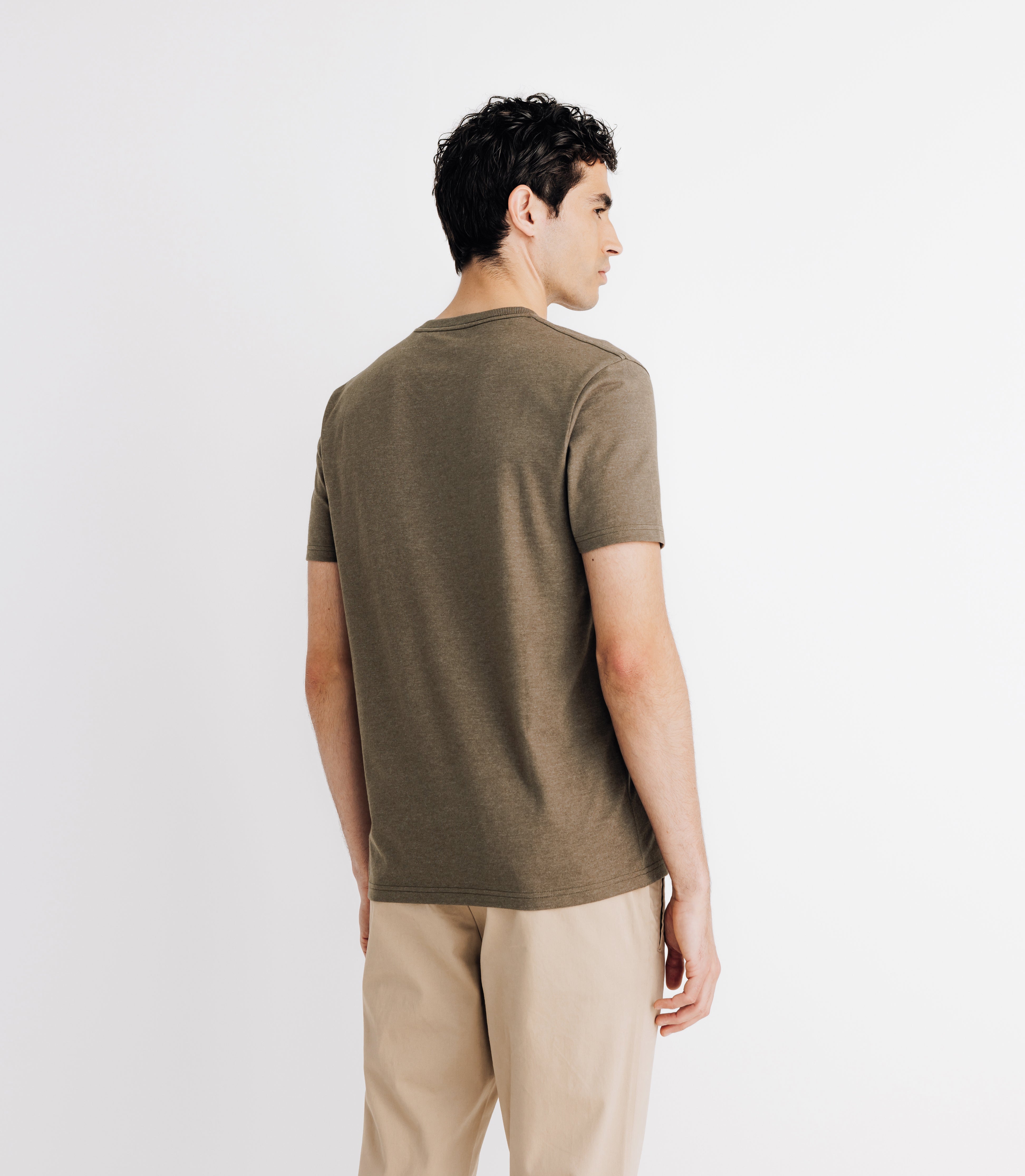 V-neck t-shirt with khaki pocket