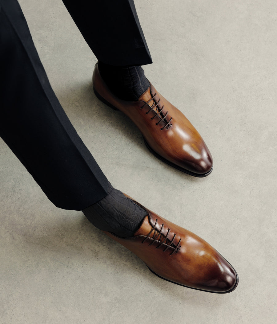 Brown leather richelieu shoes