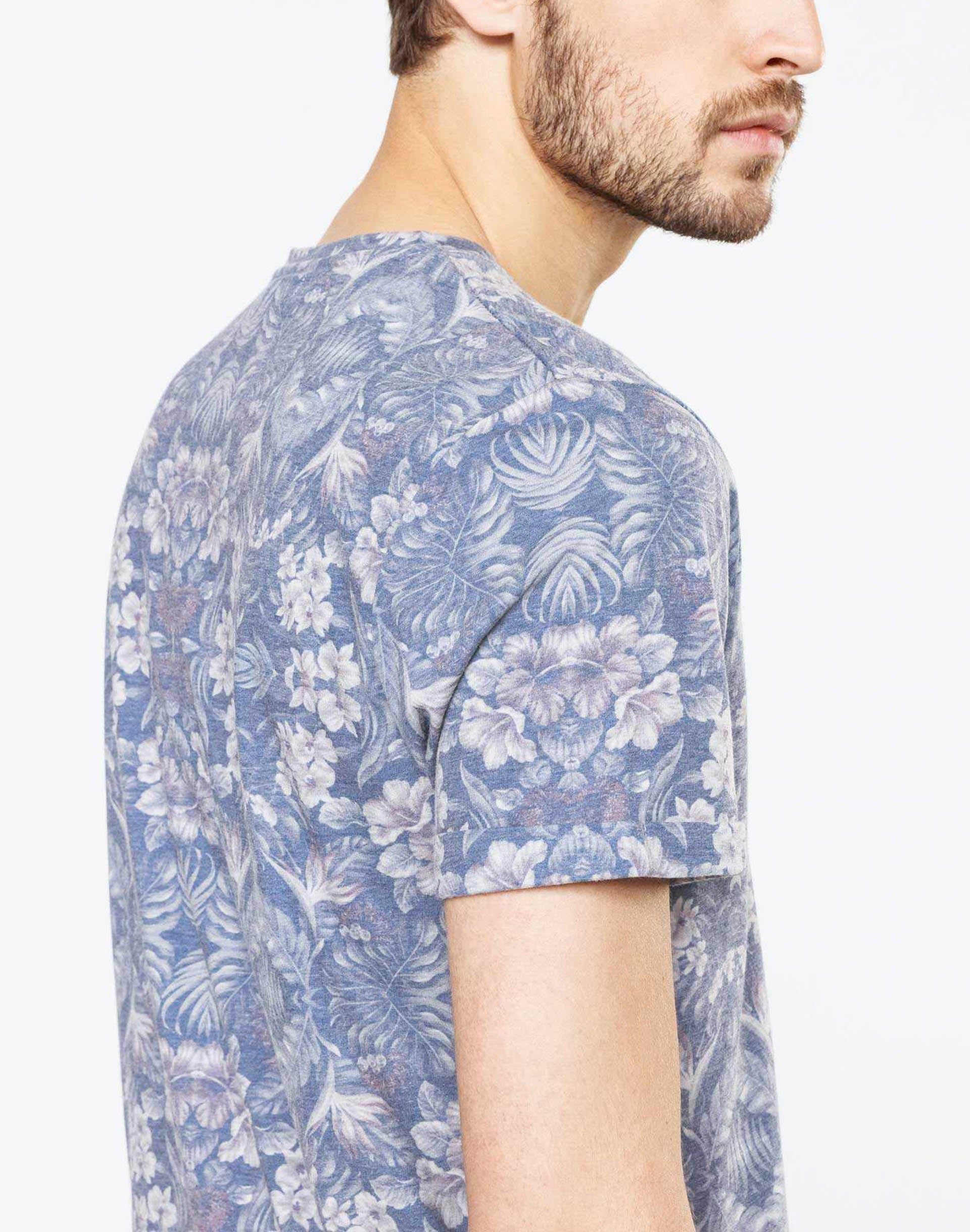 Blue tropical chic T-shirt