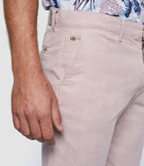 Urbane Bermuda-Shorts in Rosa "Swimmer".