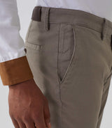 Lässige Chinohose in Taupe "Macao".