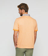 Orangefarbenes kurzärmeliges Poloshirt "Guylaine".